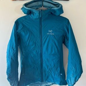 ATOM HOODY WOMEN'S/ Arc’treyx. Used and still in good nick👍